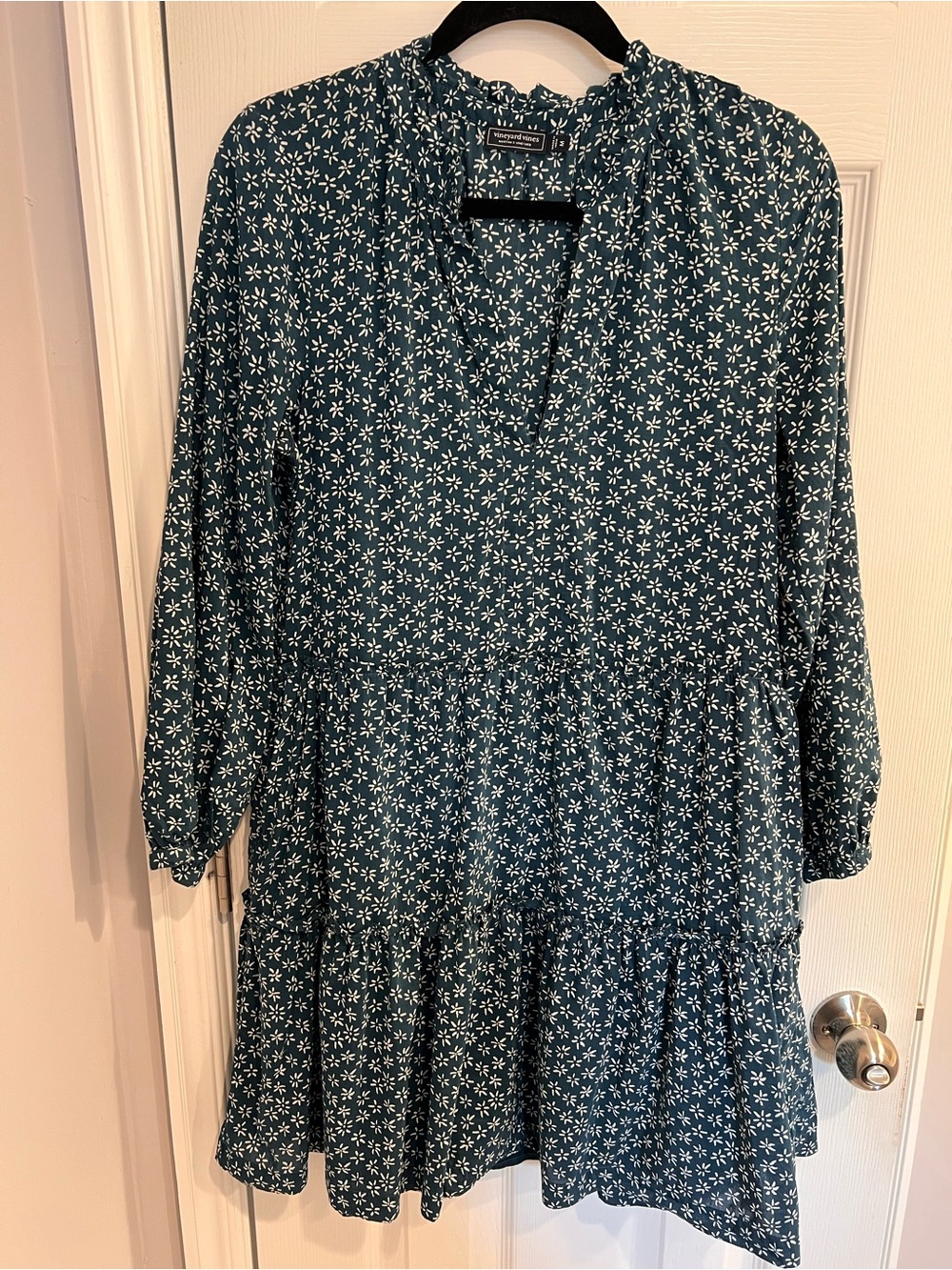 Vineyard Vines Silk Blend Ditzy Floral Tiered Long Sleeve Midi Dress - READ